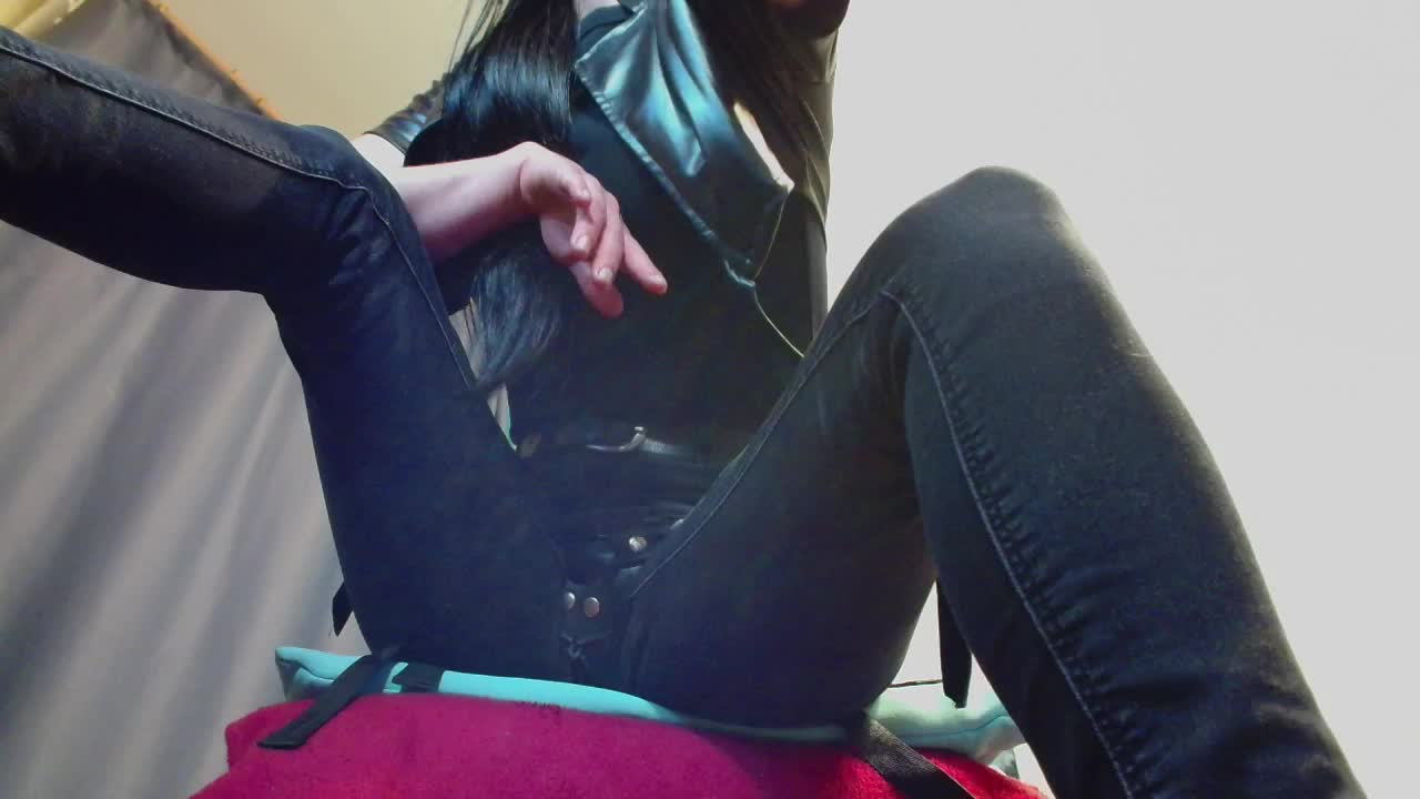 Mistress_Zoe1 Cam Show Recorded 2025-05-18