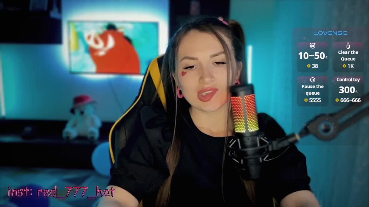 -RED-HAT- Cam Show Recorded 2025-05-18