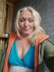 LizSage Cam Show Recorded 2025-05-18