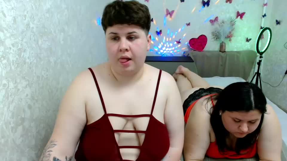 Beckyandellen Cam Show Recorded 2025-05-18