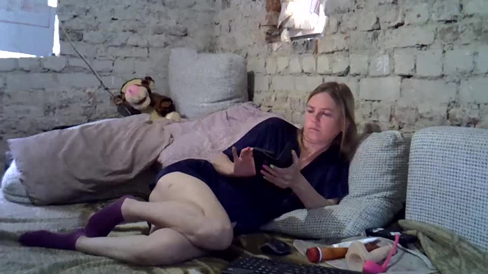 Ptichka38 Cam Show Recorded 2025-05-18