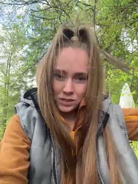 SvParochka Cam Show Recorded 2025-05-18