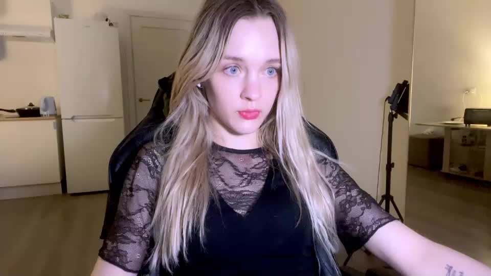 Sailormoon666_ Cam Show Recorded 2025-05-18