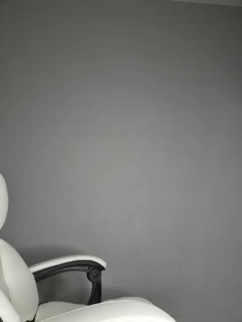 VladaMais Cam Show Recorded 2025-05-18