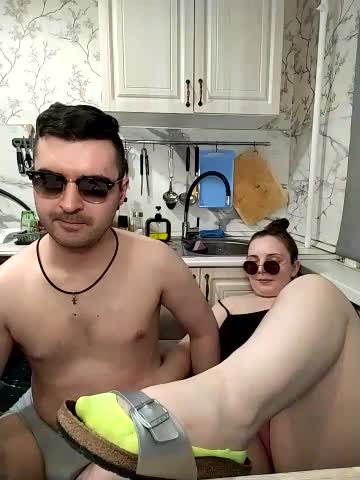 Caramel_pussy Cam Show Recorded 2025-05-18