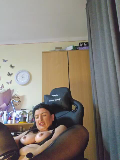 Hotangel75 Cam Show Recorded 2025-05-18