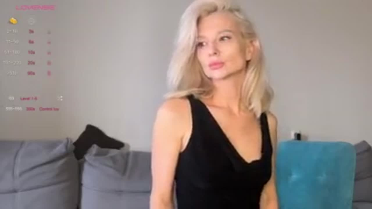 -Molly- Cam Show Recorded 2025-05-18