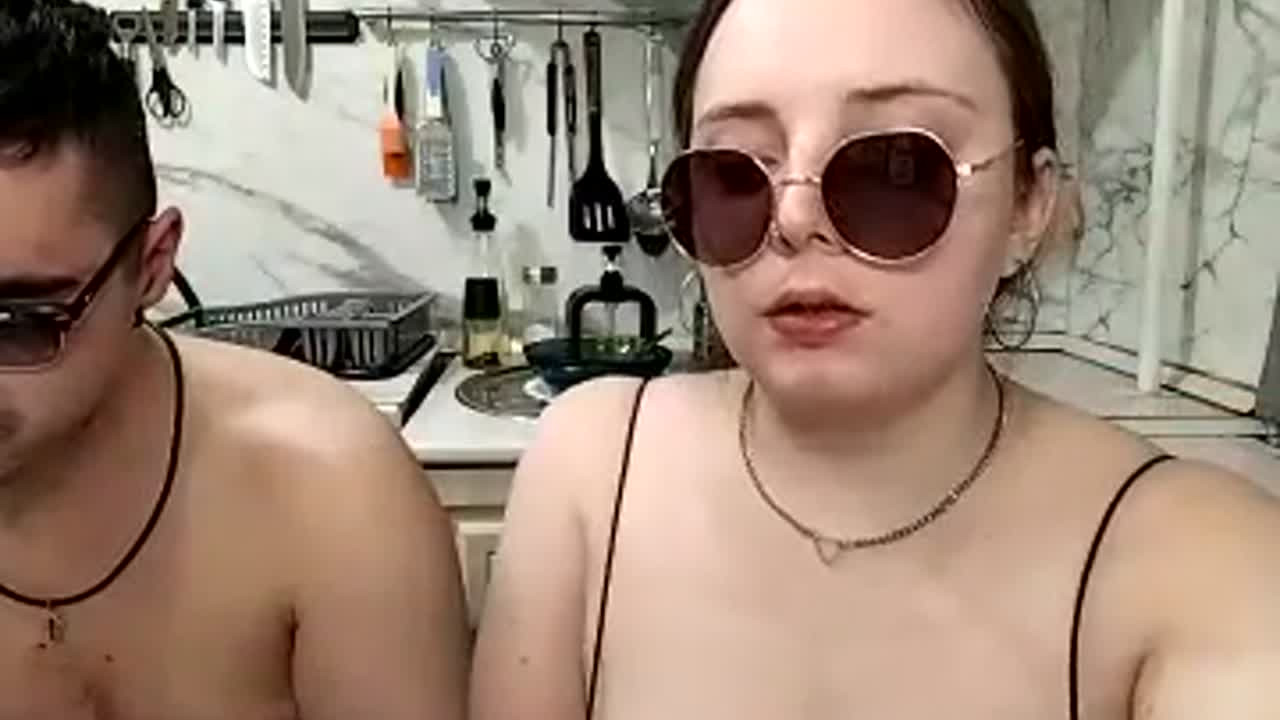 Caramel_pussy Cam Show Recorded 2025-05-18