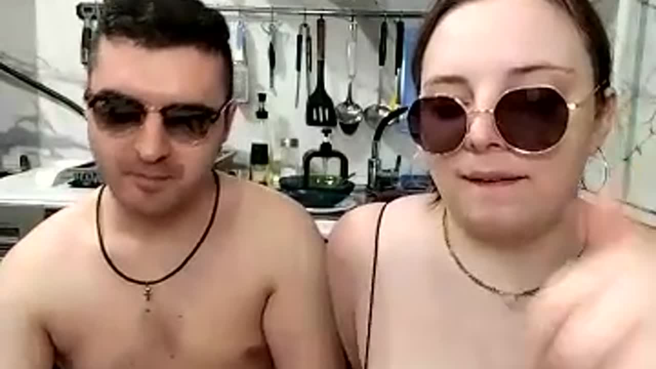 Caramel_pussy Cam Show Recorded 2025-05-18