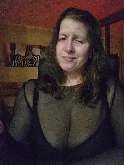 Nimfastar77 Cam Show Recorded 2025-05-18