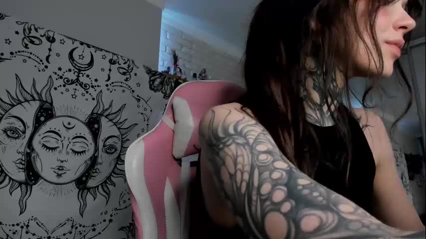 Uwu_eva Cam Show Recorded 2025-05-18