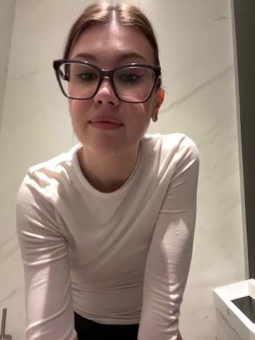 RinaCat Cam Show Recorded 2025-05-18