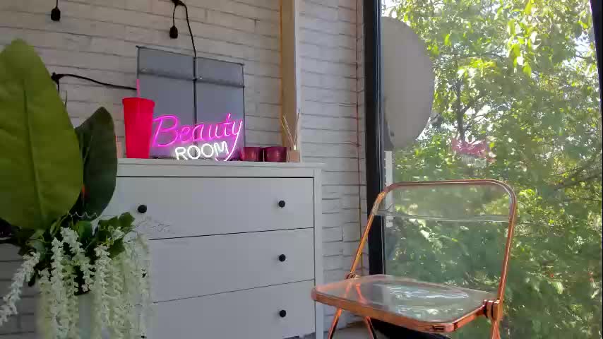 Britney_charm Cam Show Recorded 2025-05-18