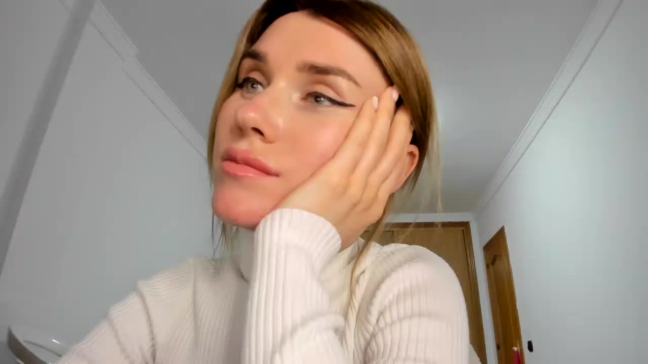 ZoiKissy Cam Show Recorded 2025-05-18