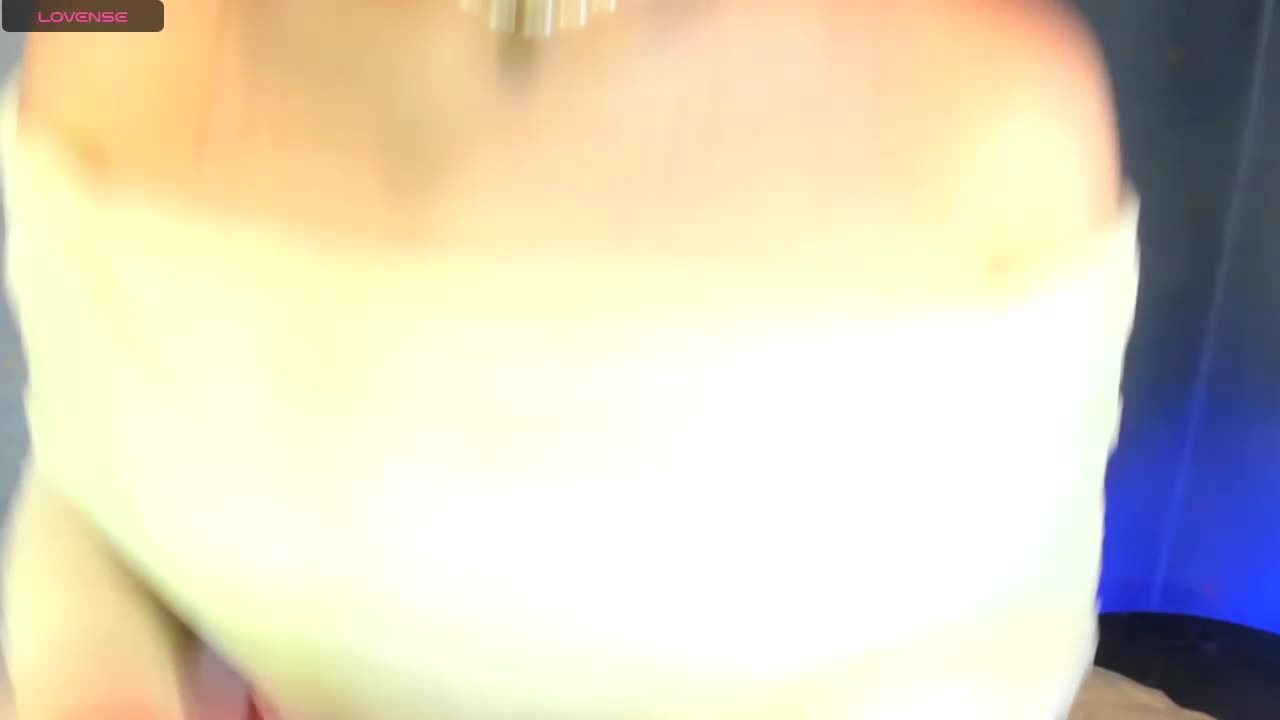 MelMooon Cam Show Recorded 2025-05-18