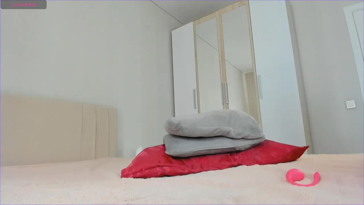 Sweetyvikki Cam Show Recorded 2025-05-18
