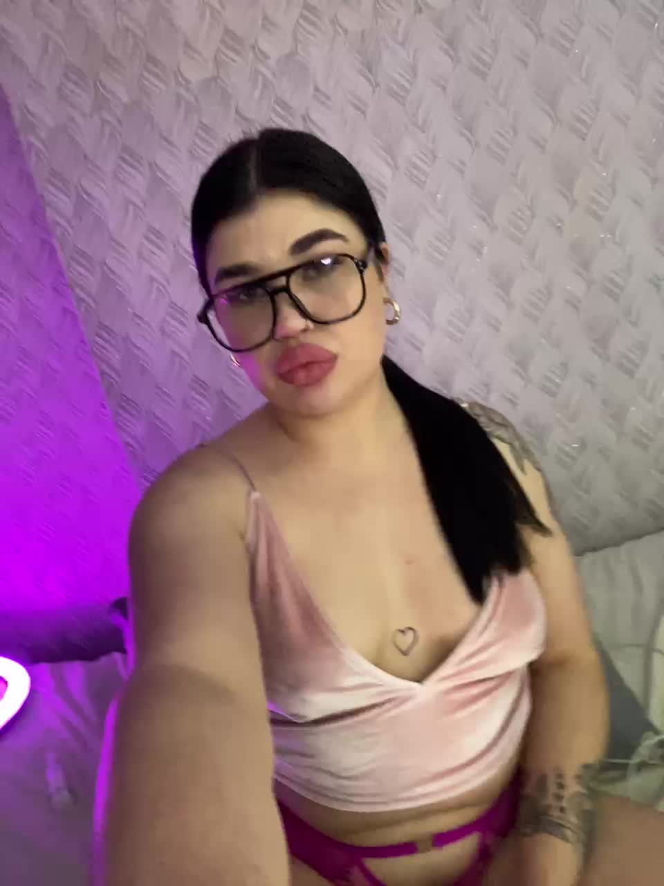 Suchka-black- Cam Show Recorded 2025-05-19