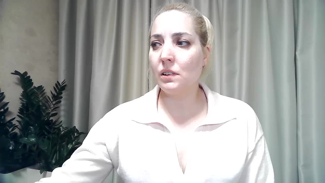 Mariska-kiska Cam Show Recorded 2025-05-19