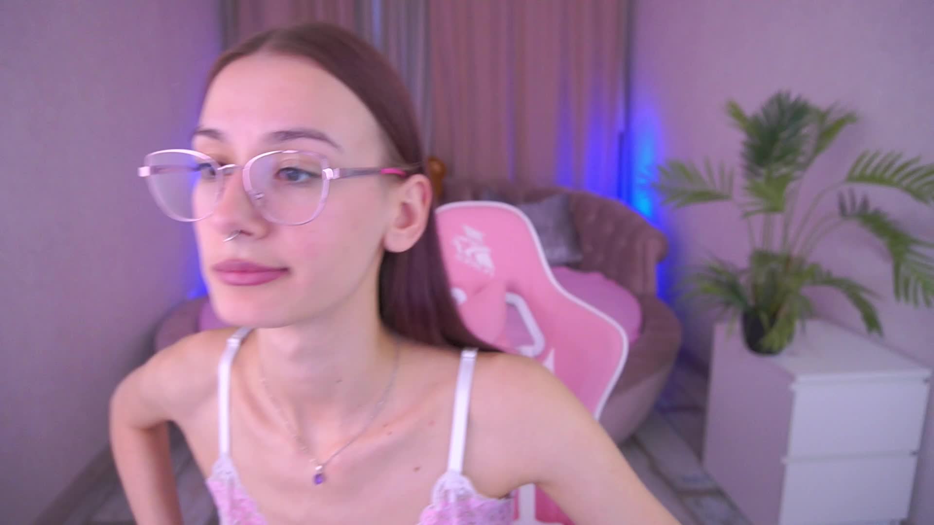 CozyMell Cam Show Recorded 2025-05-19