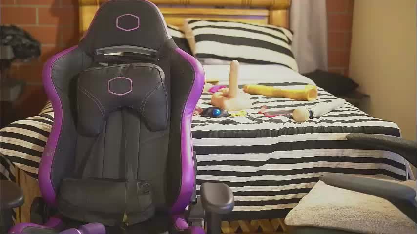 Cheeseburgerjesus Cam Show Recorded 2025-05-20