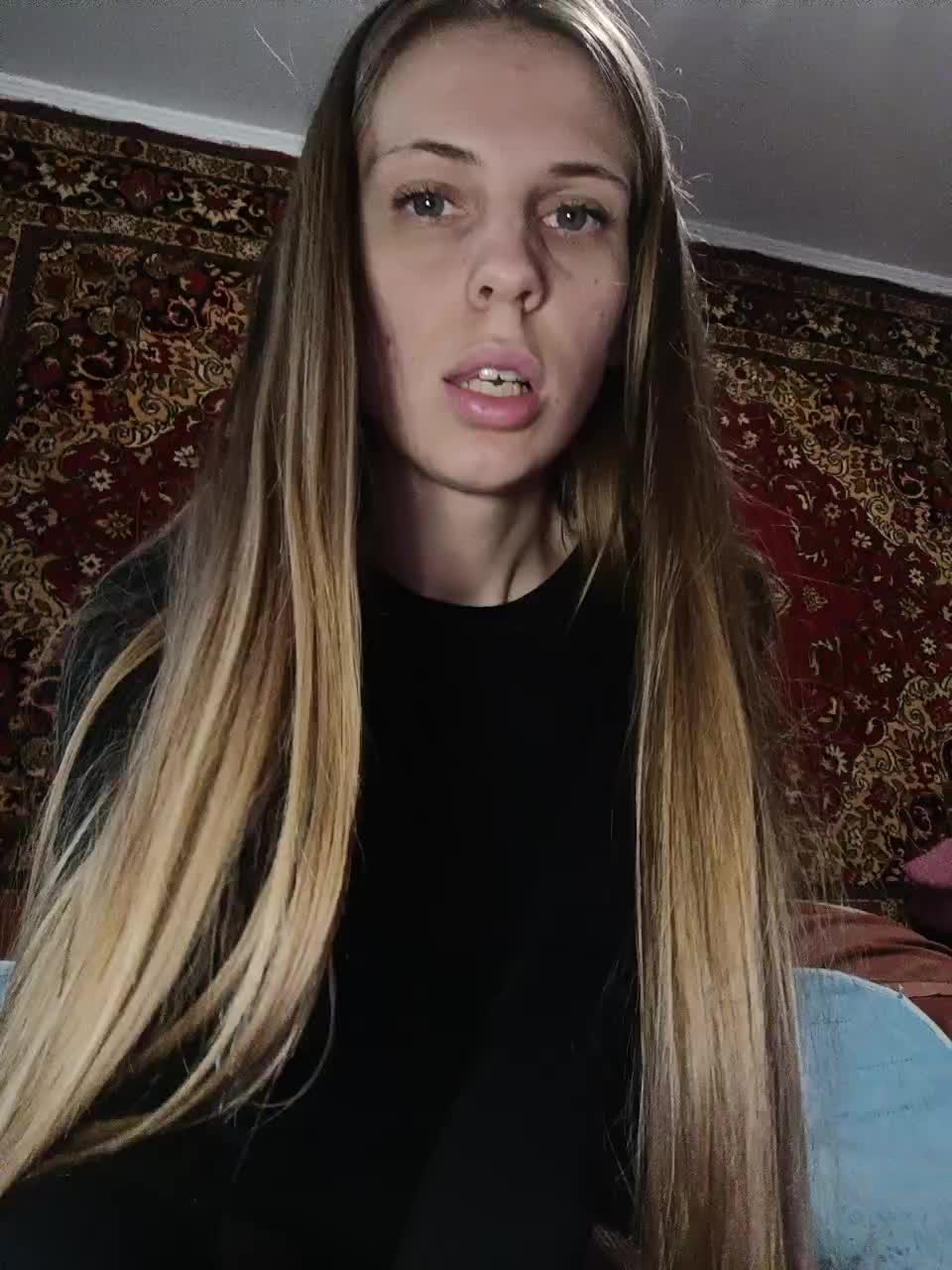 Marina-9819 Cam Show Recorded 2025-05-20