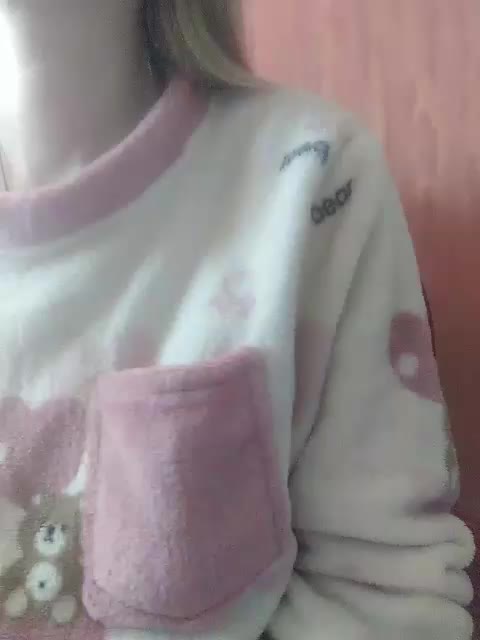 Xo4y-Tpax Cam Show Recorded 2025-05-20
