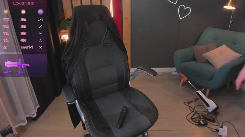 Monica_Rayyy Cam Show Recorded 2025-05-20