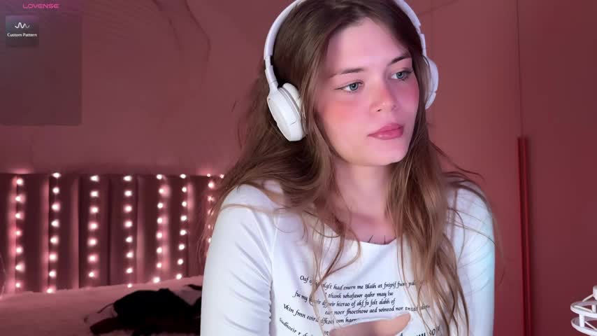 Tvoisortangela Cam Show Recorded 2025-05-20