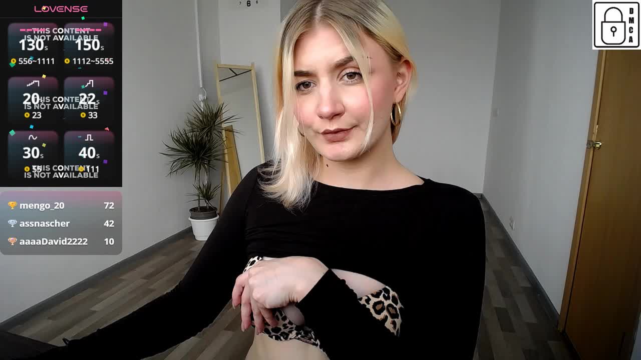 BizzyBeee Cam Show Recorded 2025-05-20