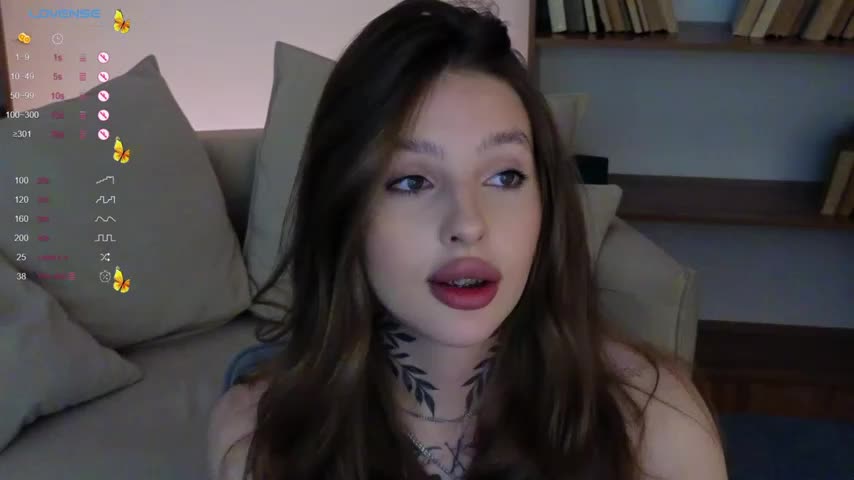 Mia_chill Cam Show Recorded 2025-05-21