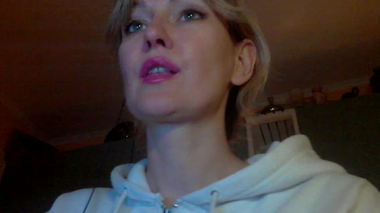 RedEmemdems Cam Show Recorded 2025-05-21