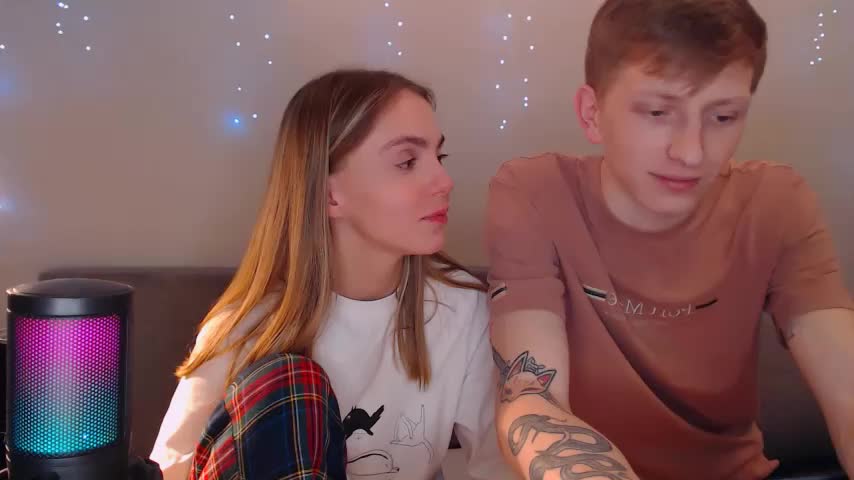 Juliaanddima Cam Show Recorded 2025-05-21