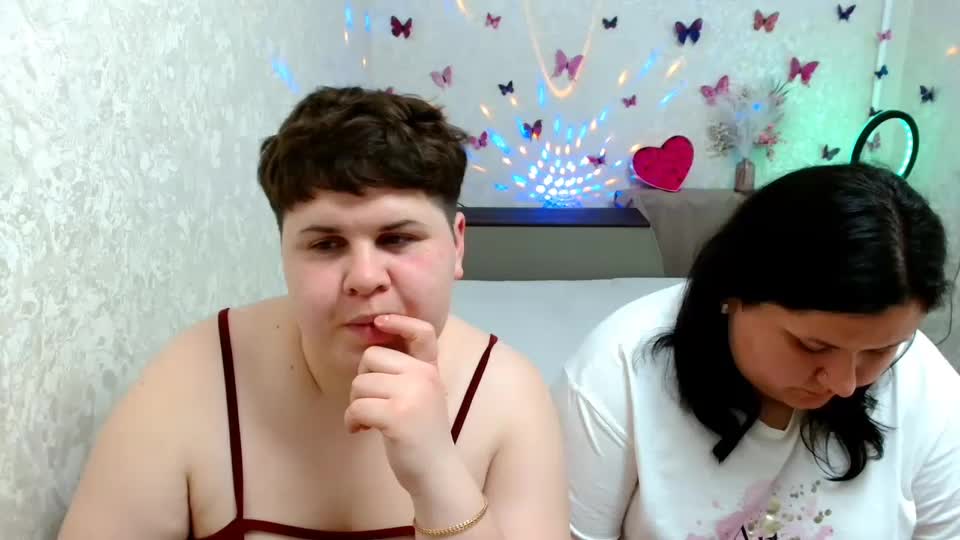 Beckyandellen Cam Show Recorded 2025-05-21