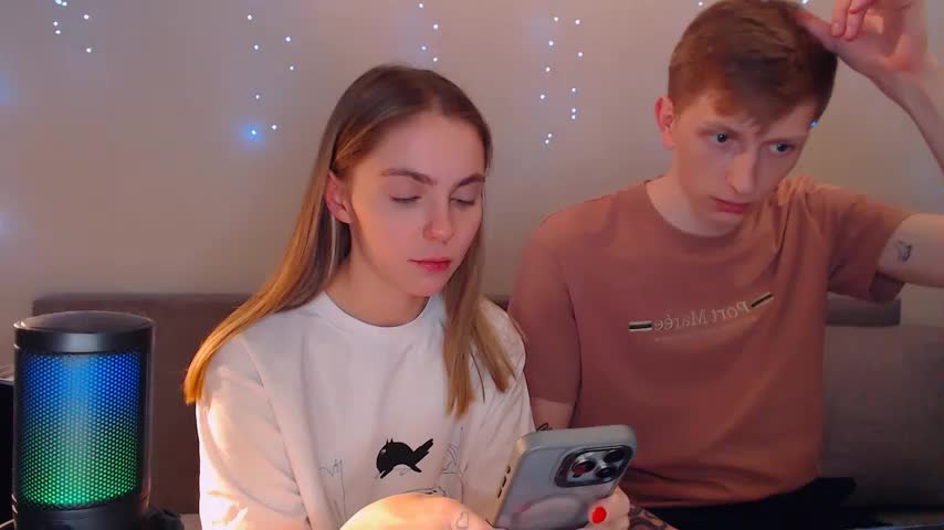 Juliaanddima Cam Show Recorded 2025-05-21