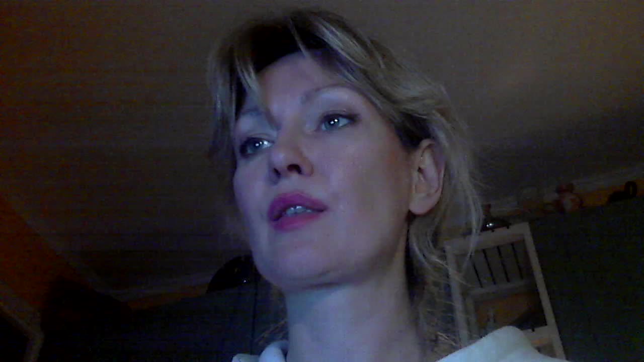 RedEmemdems Cam Show Recorded 2025-05-21