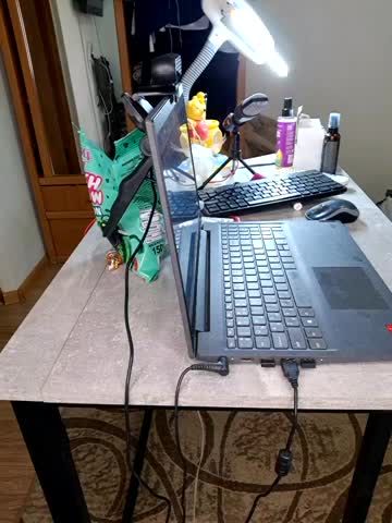 BlueHOT-MILf Cam Show Recorded 2025-05-21
