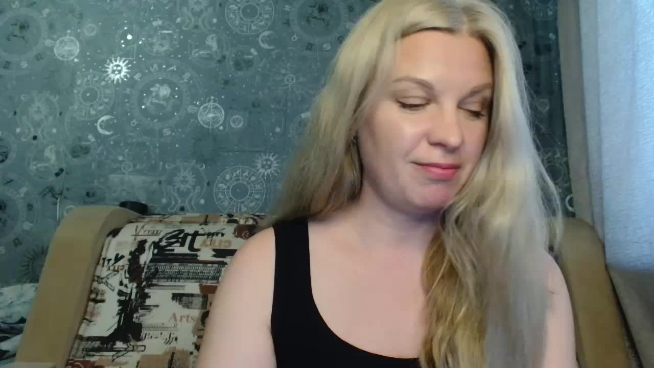 BlondeFox Cam Show Recorded 2025-05-21