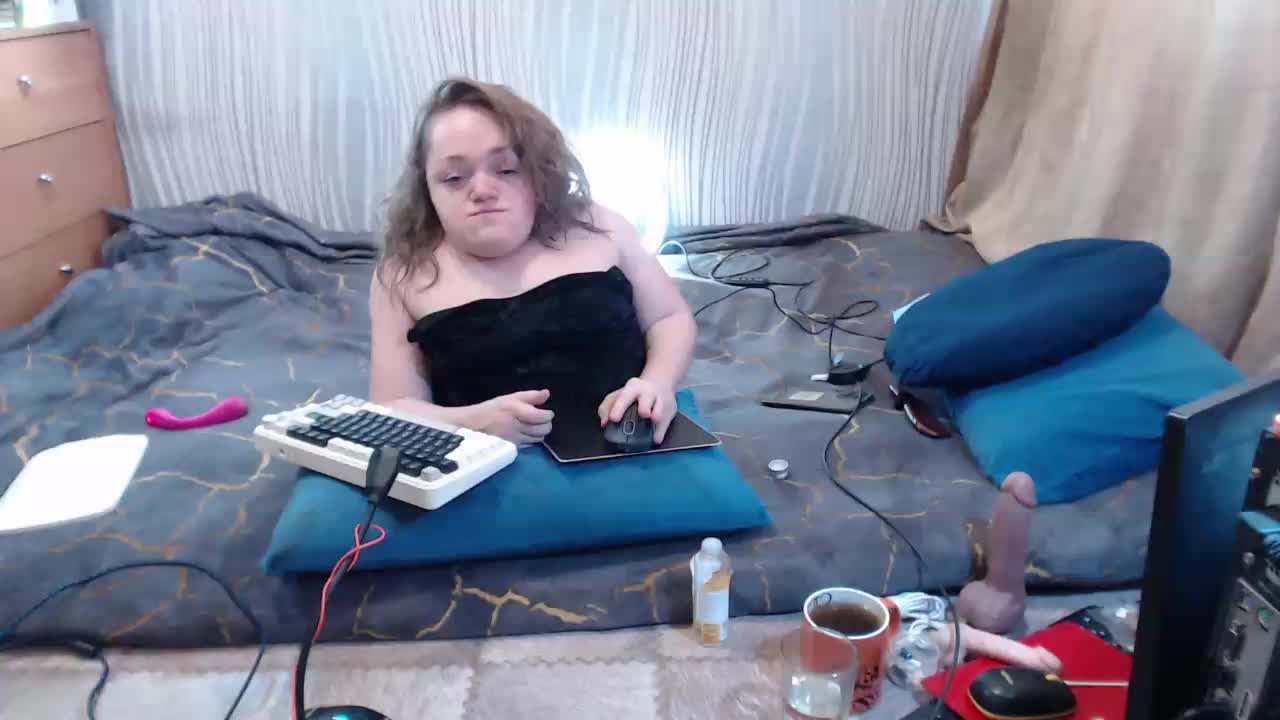 MiniNatali Cam Show Recorded 2025-05-21