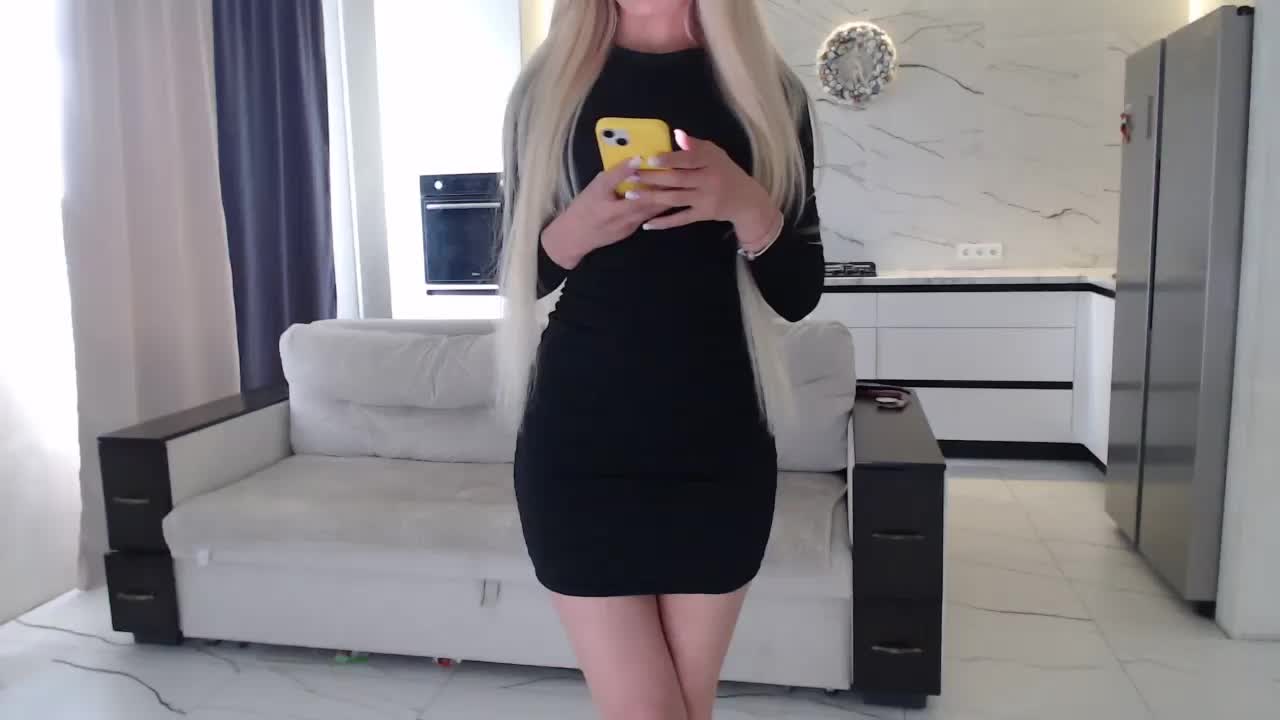 Elsa77 Cam Show Recorded 2025-05-21