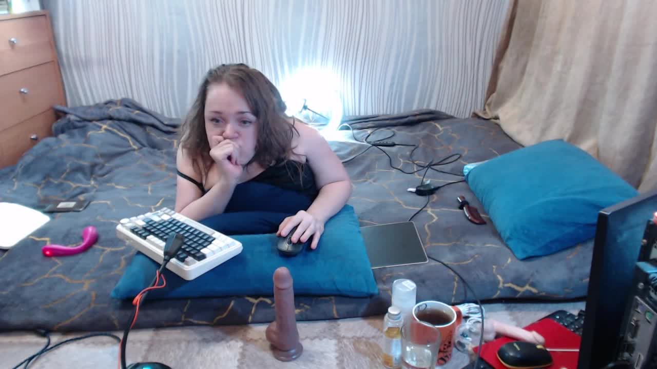 MiniNatali Cam Show Recorded 2025-05-21