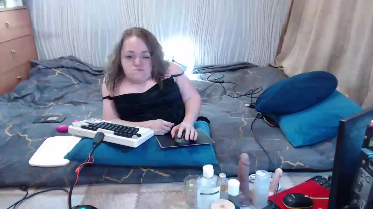 MiniNatali Cam Show Recorded 2025-05-21