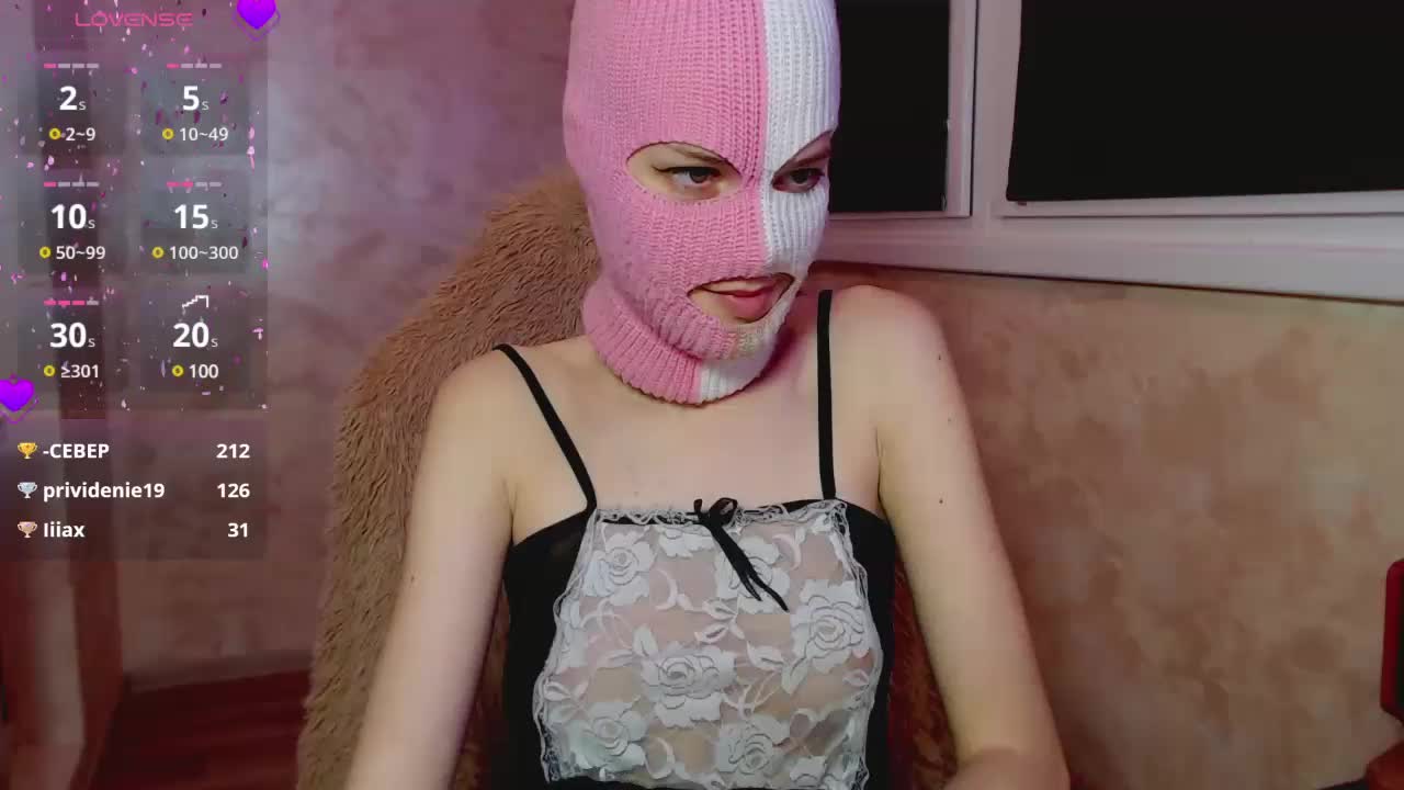 Domiiiniiicana Cam Show Recorded 2025-05-22