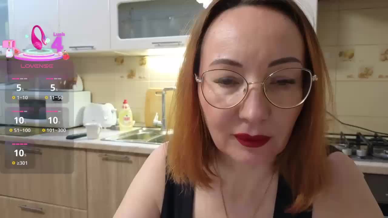 Pink-Lips Cam Show Recorded 2025-05-22