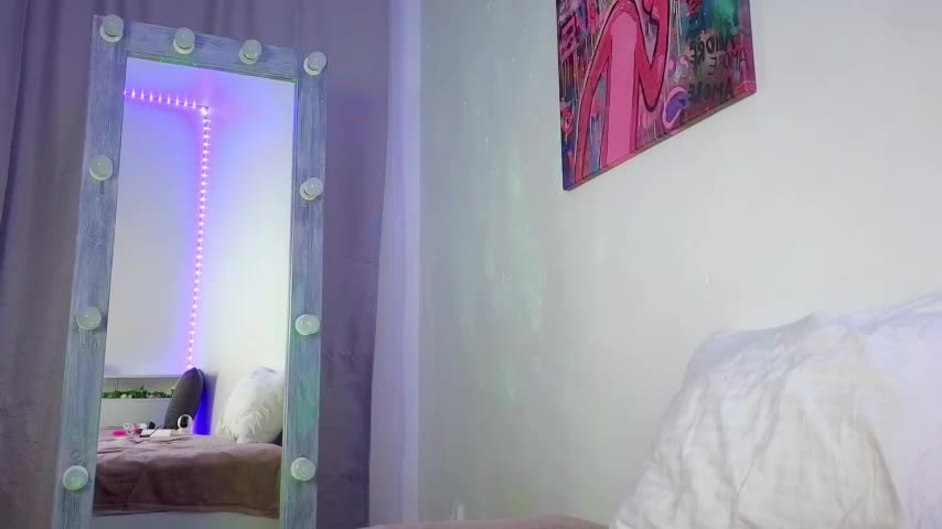 KristenSayles Cam Show Recorded 2025-05-22