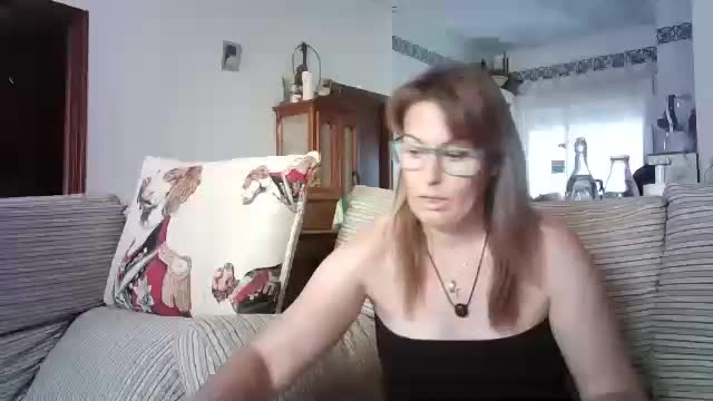 Lolahueso Cam Show Recorded 2025-05-22