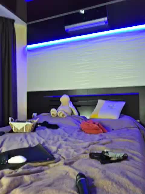 FLUFFY_BEAUTY Cam Show Recorded 2025-05-22