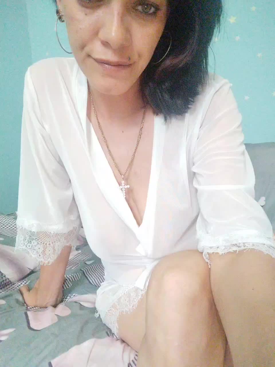 Lois-Lorrie Cam Show Recorded 2025-05-22