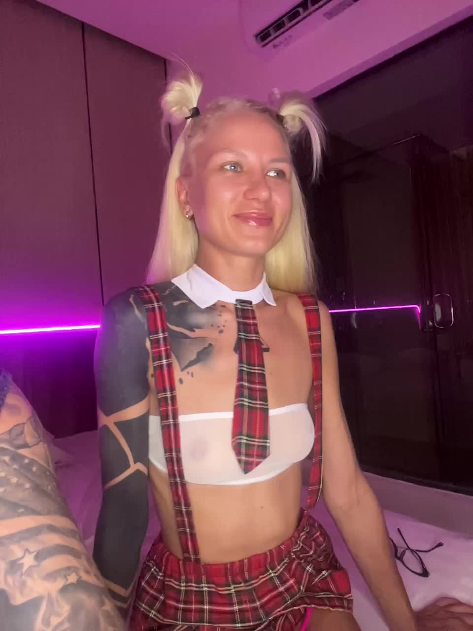 Twins666 Cam Show Recorded 2025-05-22