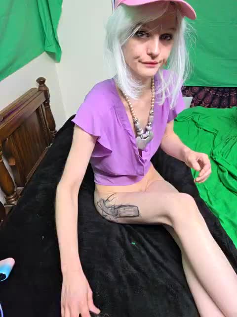 GamerChic Cam Show Recorded 2025-05-22