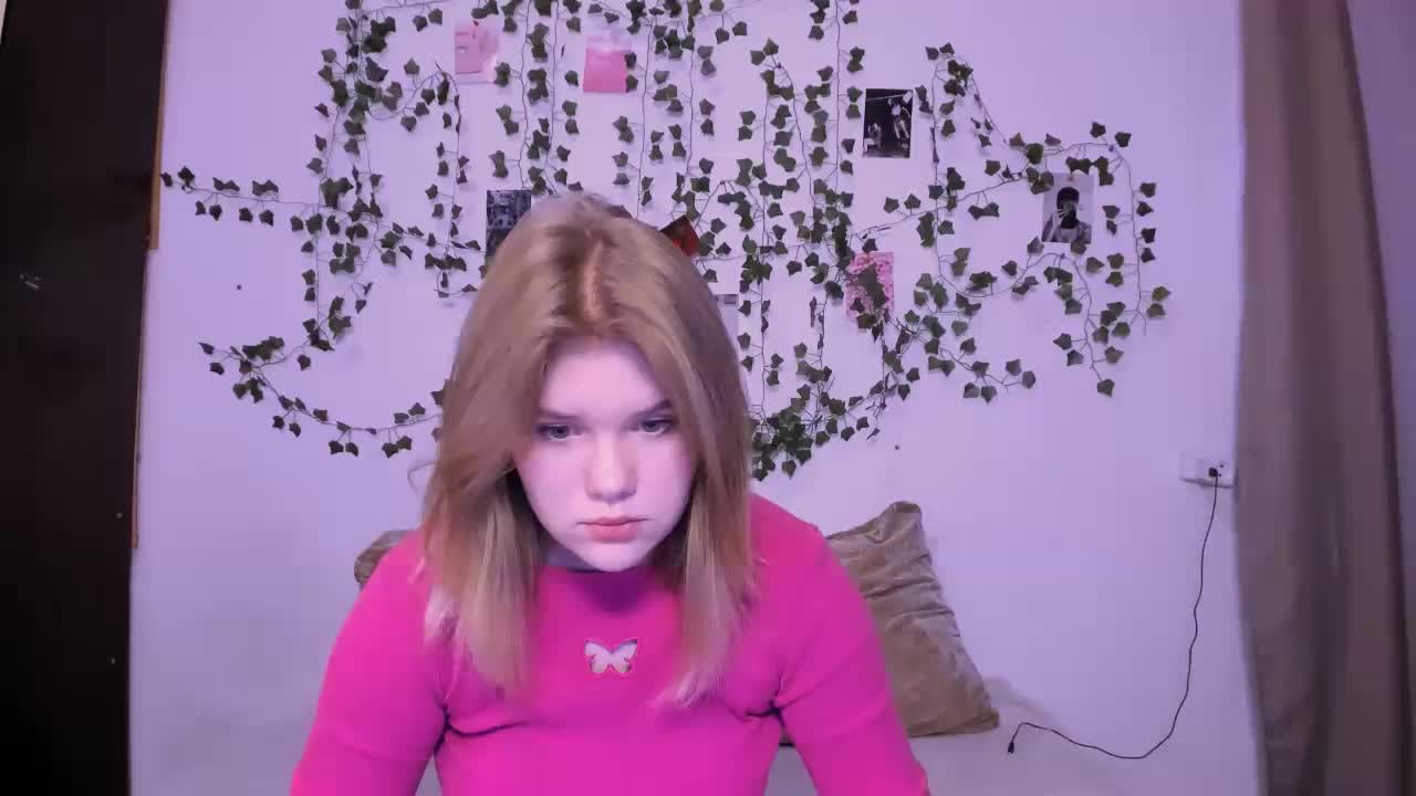 Moon_rabbit0 Cam Show Recorded 2025-05-22